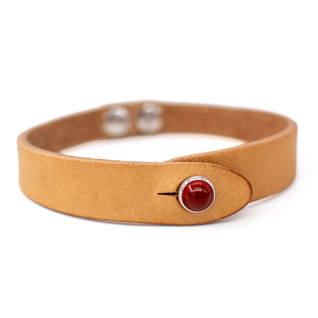 Bracciale pelle Tulsi io Agata rossa - Dettaglio pietra - Colore pelle naturale - Finitura palladio - Dettaglio pietra dura - Fatto a mano in Italia - Made in Italy