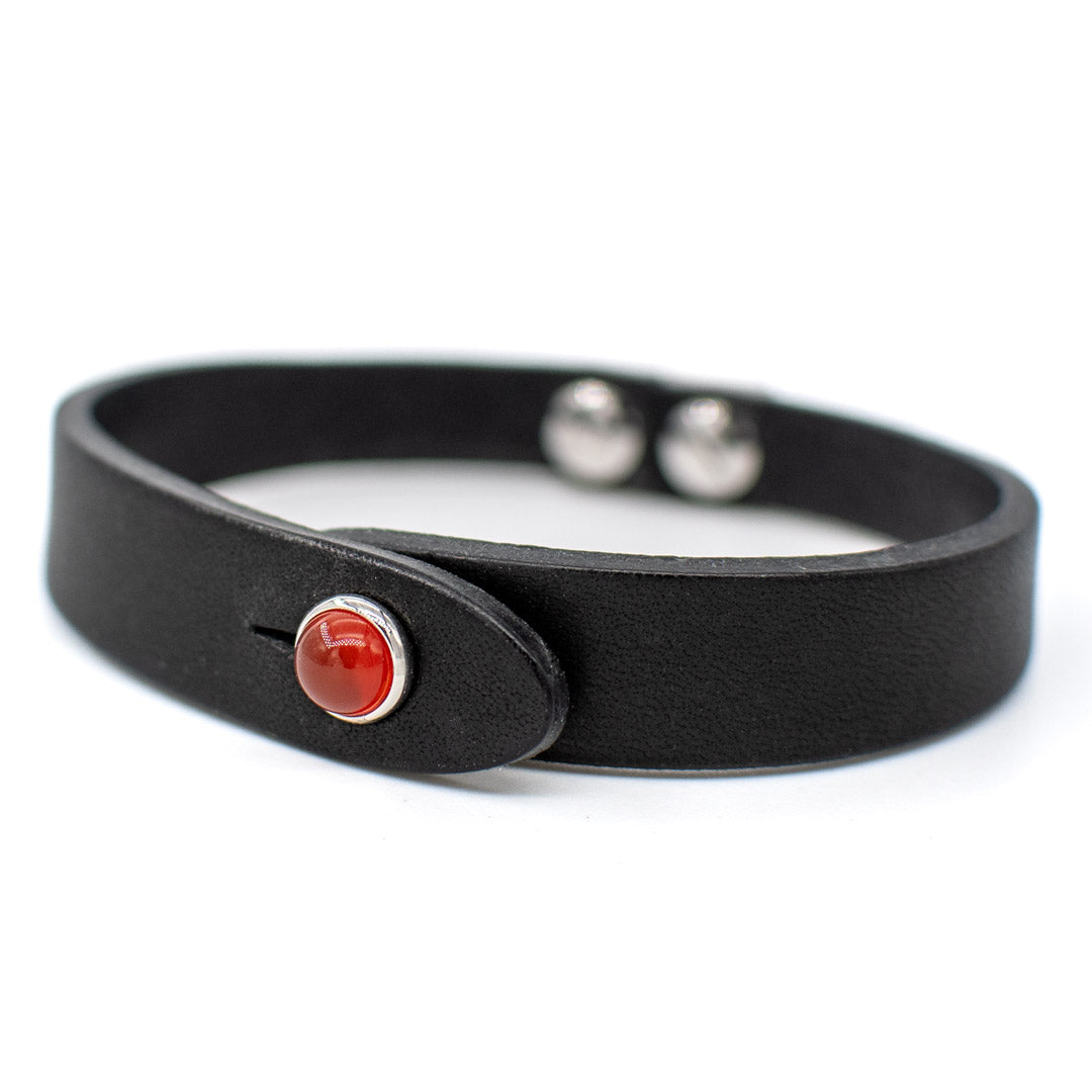 Bracciale pelle Tulsi io Agata rossa - Colore pelle nera - Finitura palladio - Dettaglio pietra dura - Fatto a mano in Italia - Made in Italy