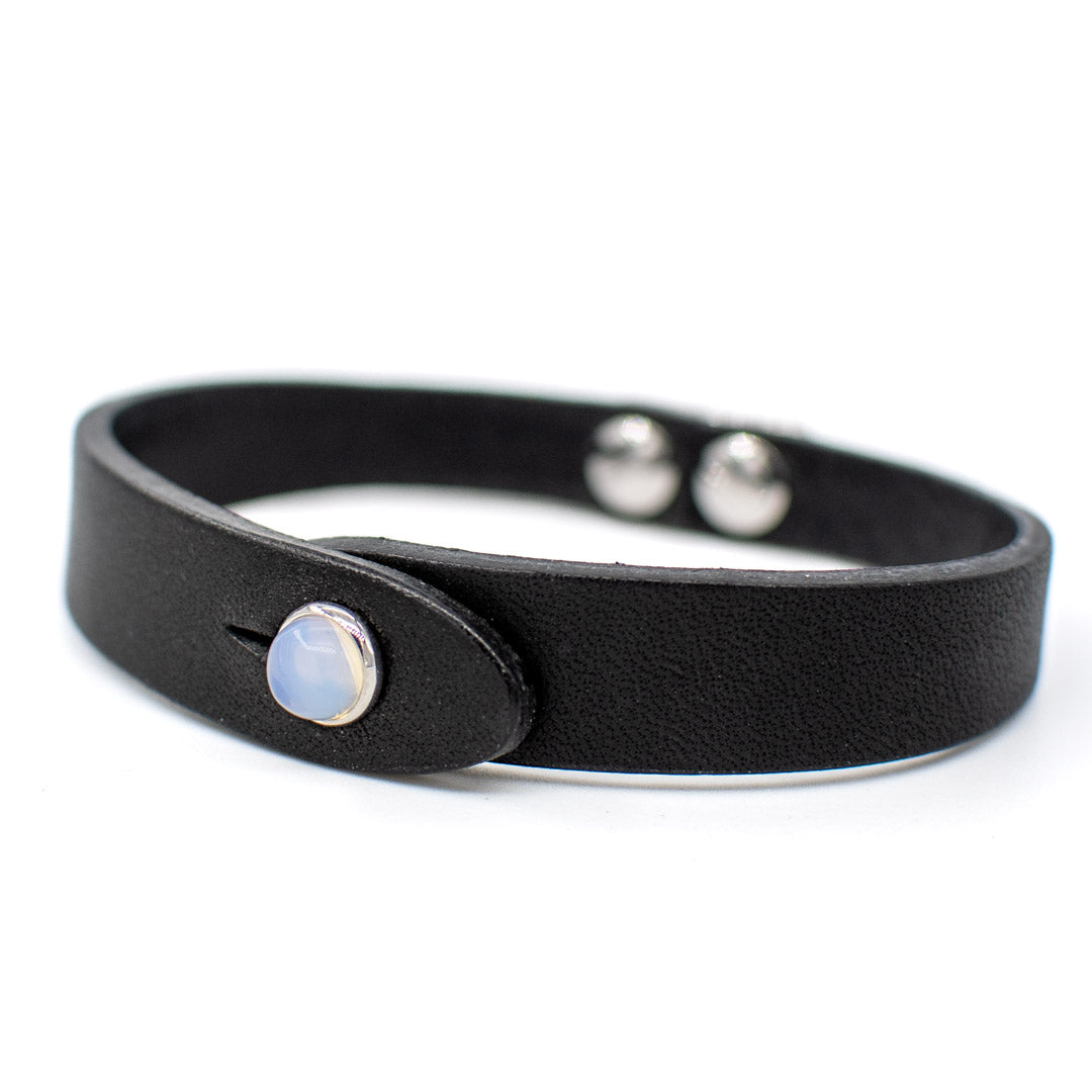 Bracciale pelle Tulsi io White Onix - Colore pelle nero - Finitura palladio - Dettaglio pietra dura - Fatto a mano in Italia - Made in Italy