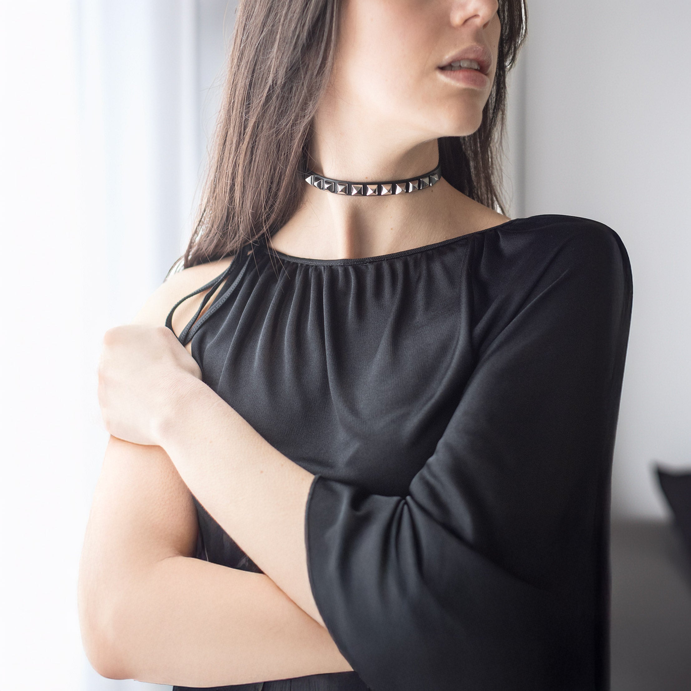OIDEA Collana Collare Pelle Uomo Donna con Catena Cranio Croce Anello Stile Gotico Punk Nero Argento OIDEA Collana Collare Pelle Uomo Donna con Catena Cranio Croce Anello Stile Gotico Punk Nero Argento
