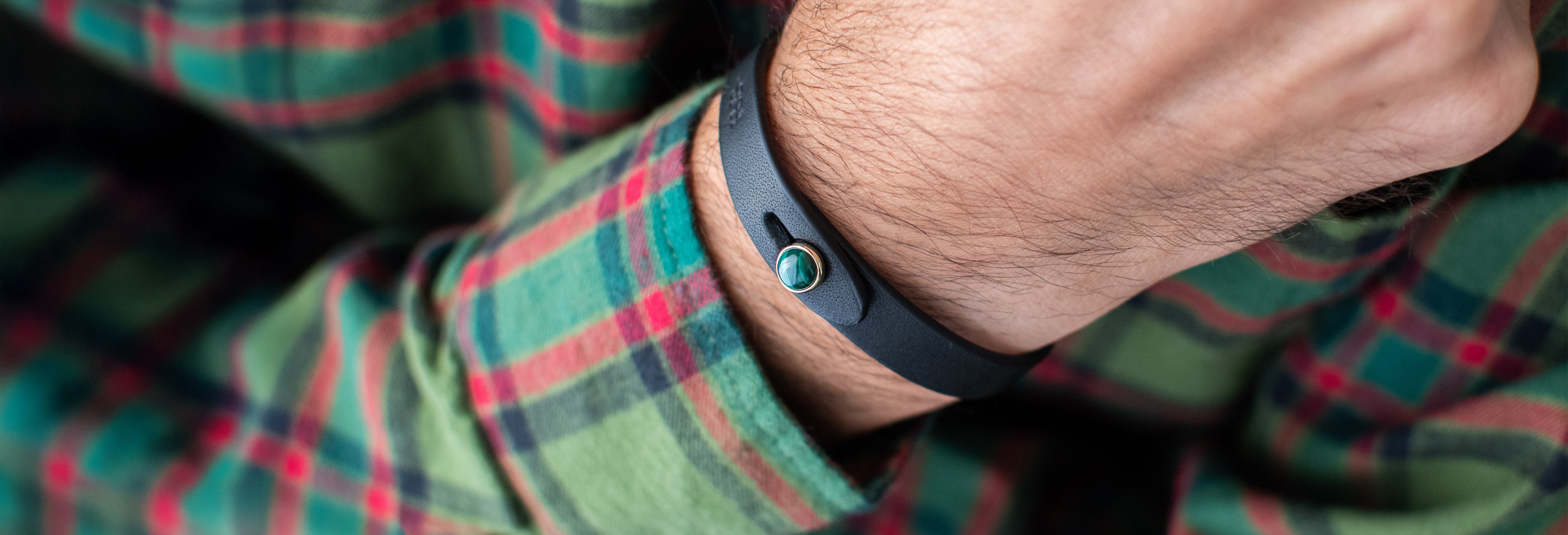 Bracciale pelle Tulsi Io Malachite con pelle nera - Made in Italy